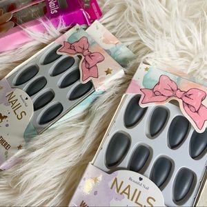 PRESS ON NAILS PRE-DESIGN ALMOND SHAPE